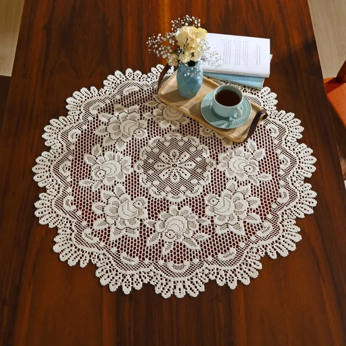 Toalha de Centro de Mesa Redonda em Renda Gardênia Branca Interlar – 75cm
